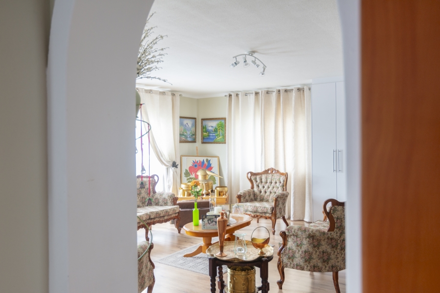 5 Bedroom Property for Sale in Middedorp Western Cape